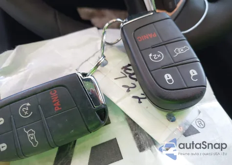 2024 Jeep Compass Latitude Lux Fwd from USA, damaged, VIN 3C4NJDFN9RT579969